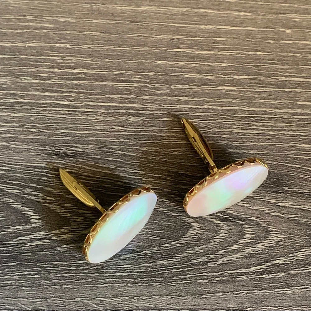 Vintage Large Mother of Pearl Oval Cufflinks Cuff Links